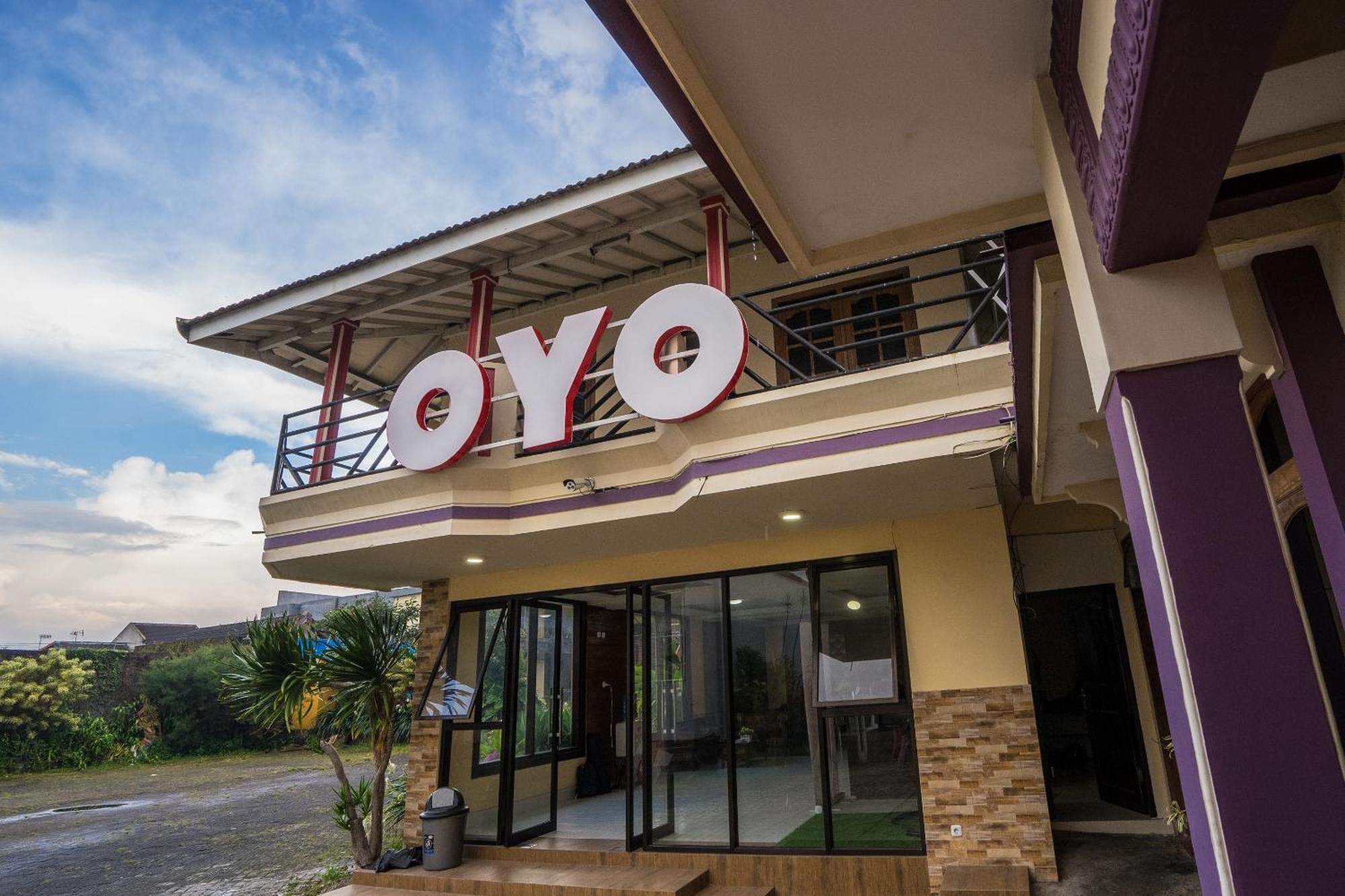 Oyo Bunga Matahari Guest House And Hotel Batu  Eksteriør bilde